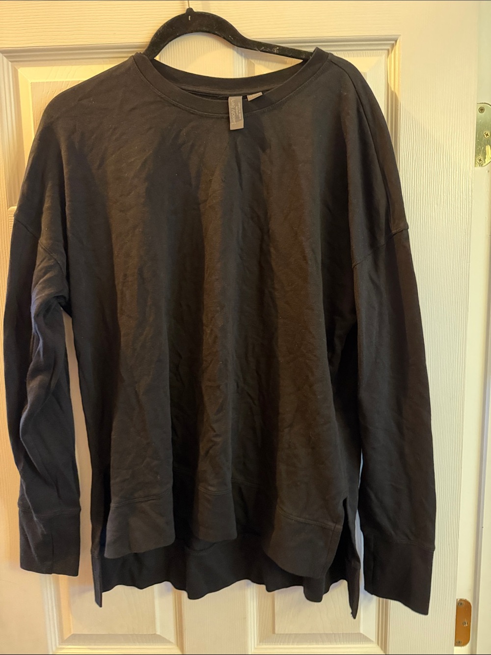 Sweaty Betty Black Long-Sleeve Crewneck Shirt